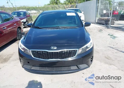 2018 Kia Forte Lx z USA, uszkodzony, nr VIN 3KPFK4A70JE269440